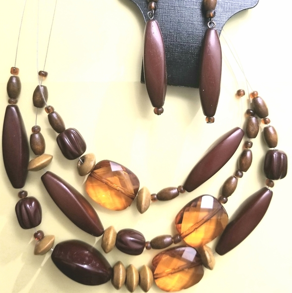 Ashley Stewart Jewelry - Ashley Stewart Beaded Earring and Necklace Gift Set NWT